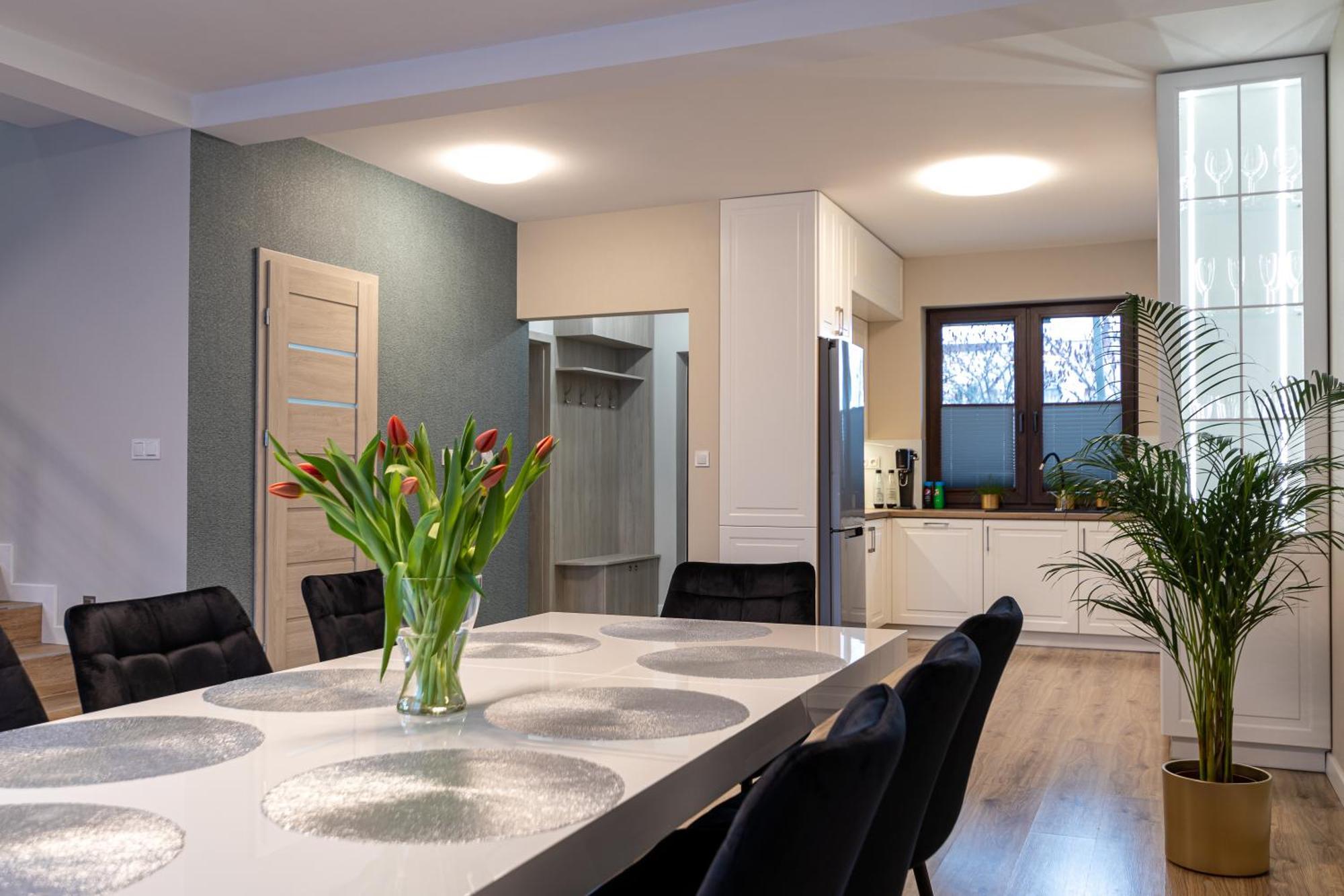 Prestige House Targi Kielce Zalew Apartment Cedzyna