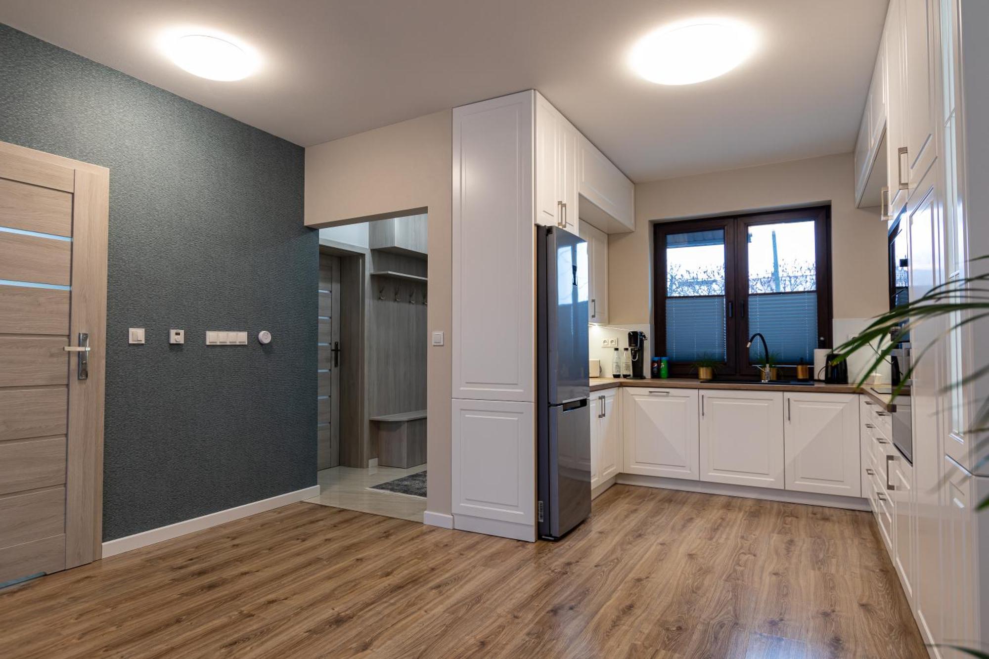 Prestige House Targi Kielce Zalew Apartment Cedzyna